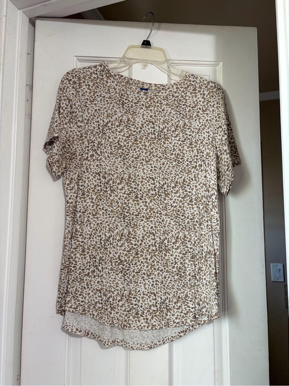 Old Navy Beige and White Animal-Print Short Sleeve Top